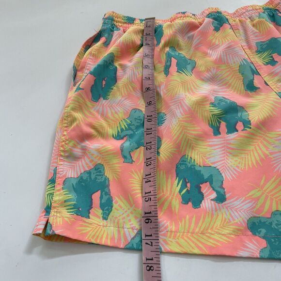 Chubbies‎ Swim Trunks Shorts Mens 2XL Rumble in the Jungle Gorilla Neon Bright - Picture 6 of 10